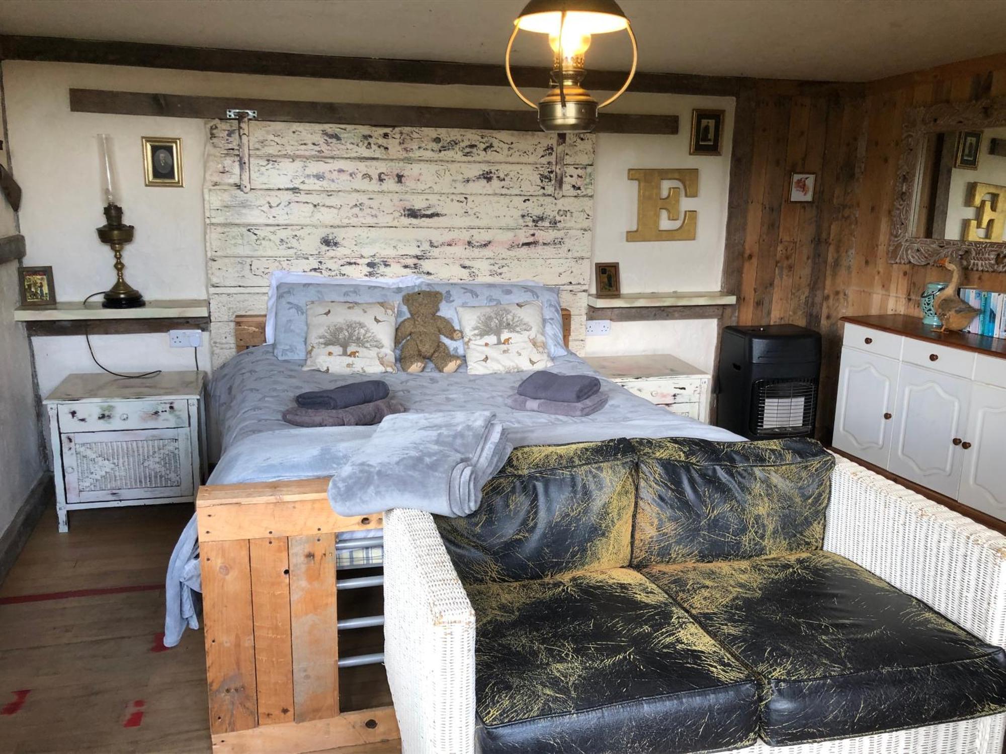 Foxesden, Unique Eco Cabin, Dartmoor Views South Brent エクステリア 写真